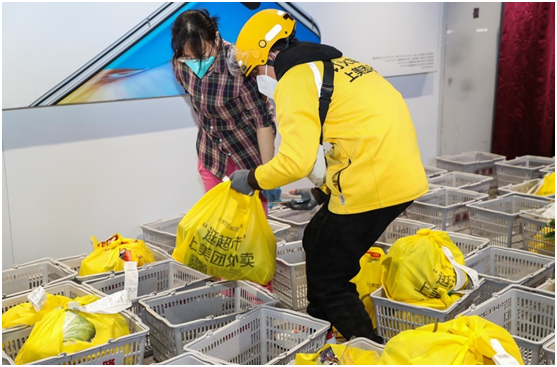 社区便利店线上订单增长超七成，即时零售等新模式助力实体店复苏